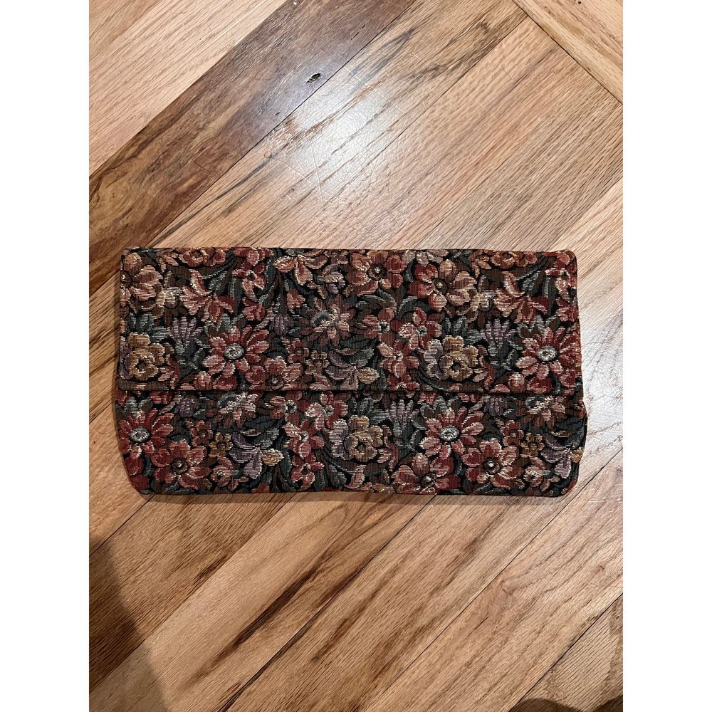 Vintage Floral Tapestry Clucth